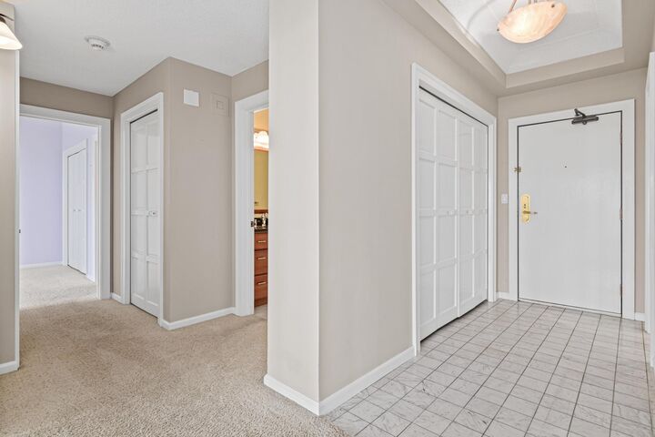 Property Photo: 1235 Yale Place 808 MN 55403