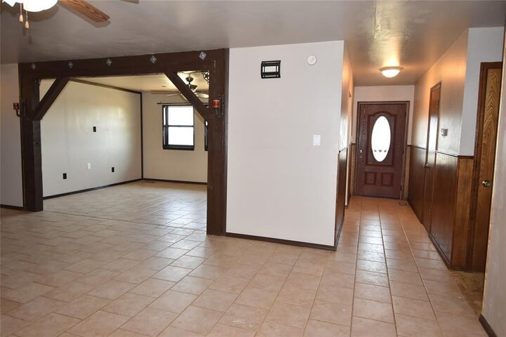Property Photo: 5501 N Post Road OK 73044