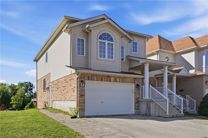 Property Photo: 287 Westmeadow Drive Upper ON N2N 3P9