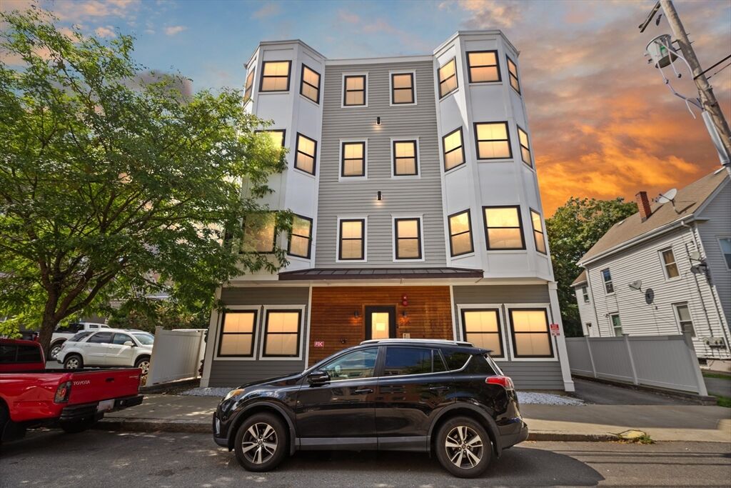 Property Photo: 208 Spencer Ave 8 MA 02150