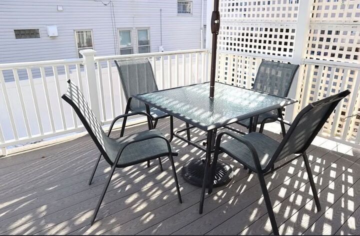 Property Photo:  81 Pilgrim Ave  MA 01604 