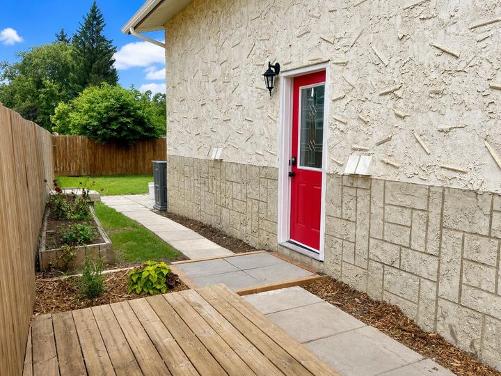 Property Photo: 122 Allan Street AB T4R 1E7