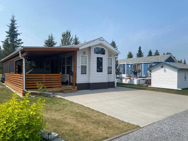 Property Photo: 146 Coyote Creek AB T0M 1X0