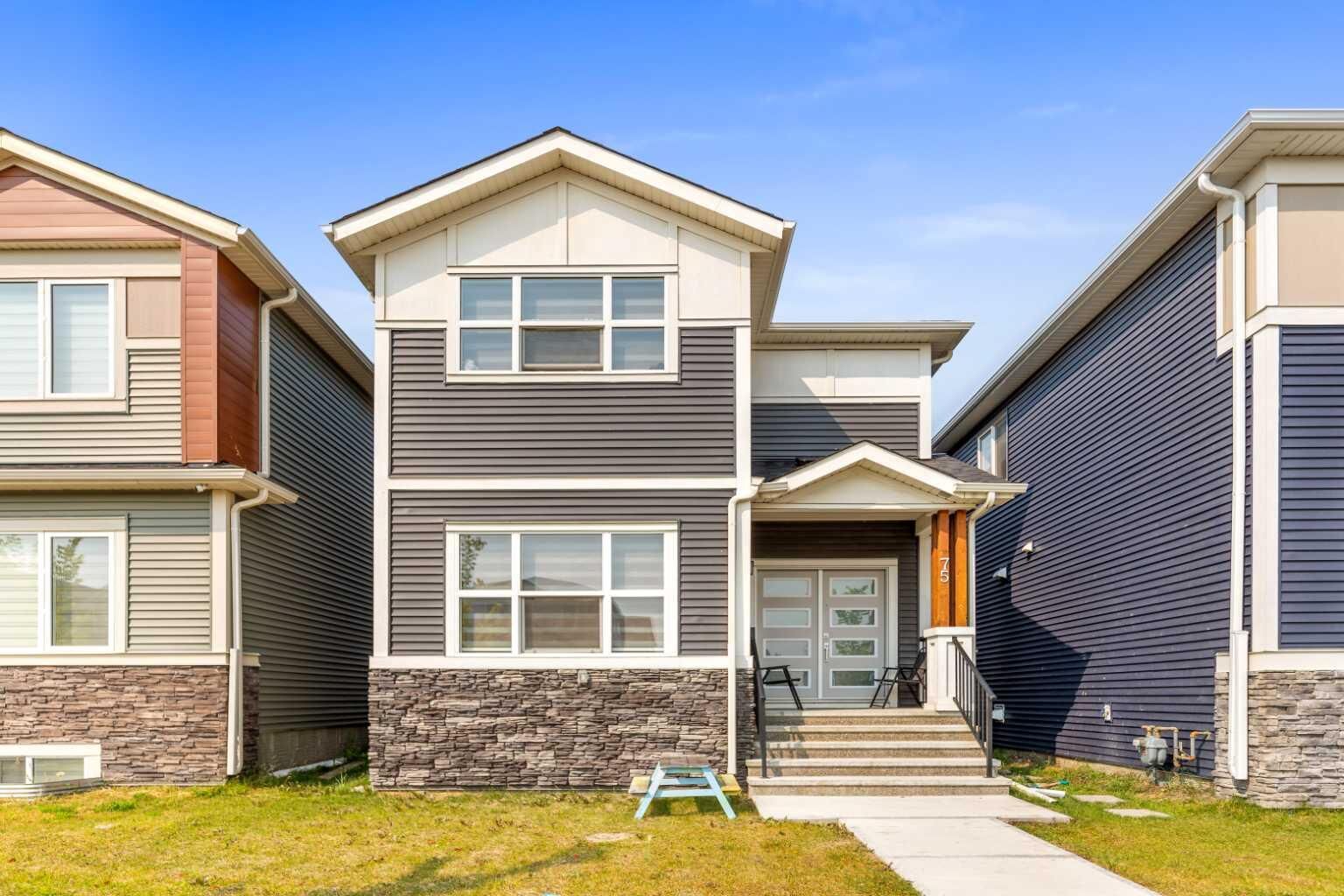 Property Photo: 75 Homestead Park NE AB T3J 2K7