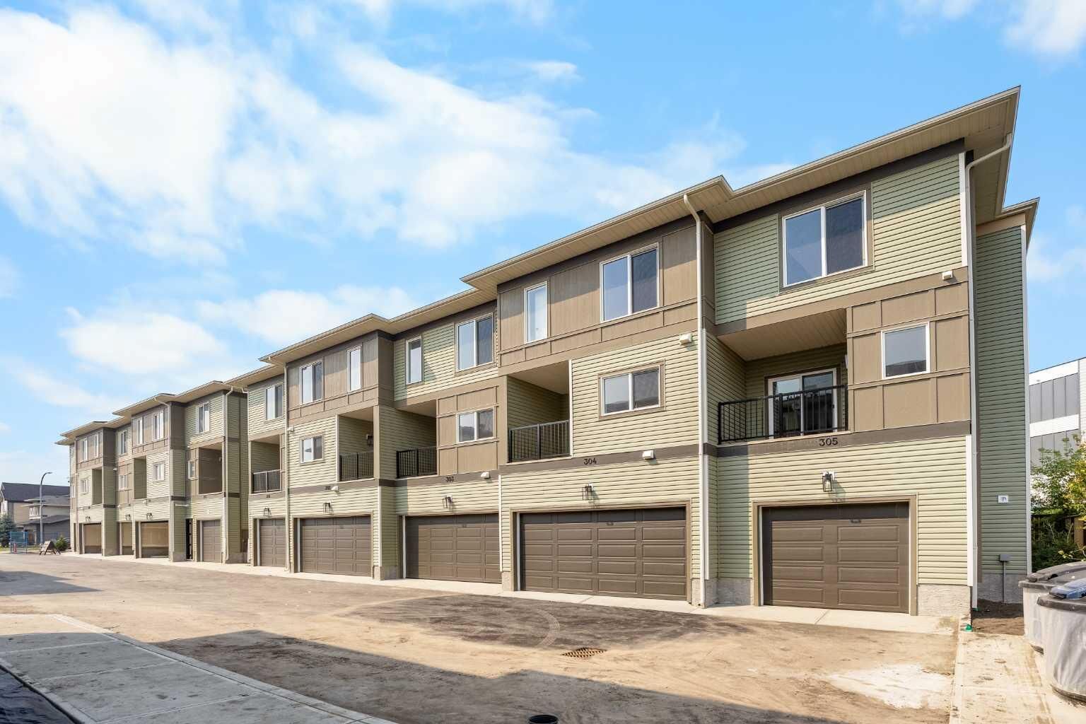 Property Photo: 67 Panatella Square NW 305 AB T3K 2S7