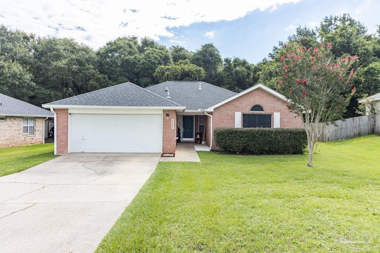Property Photo:  1053 Brownfield Rd  FL 32526 
