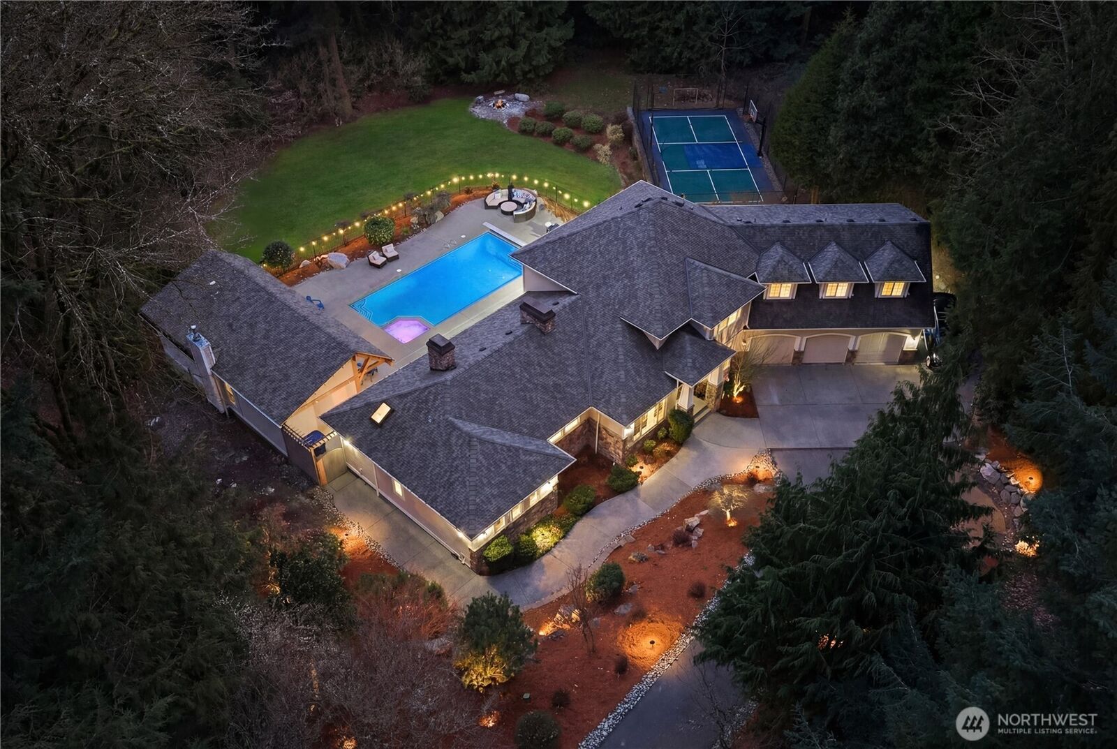 Property Photo: 21219 SE 39th Street WA 98075
