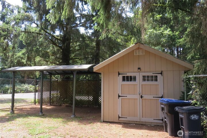 Property Photo:  770  Duck Lake Drive SE  WA 98569 