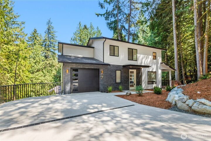 Property Photo:  7  Maple Court  WA 98229 
