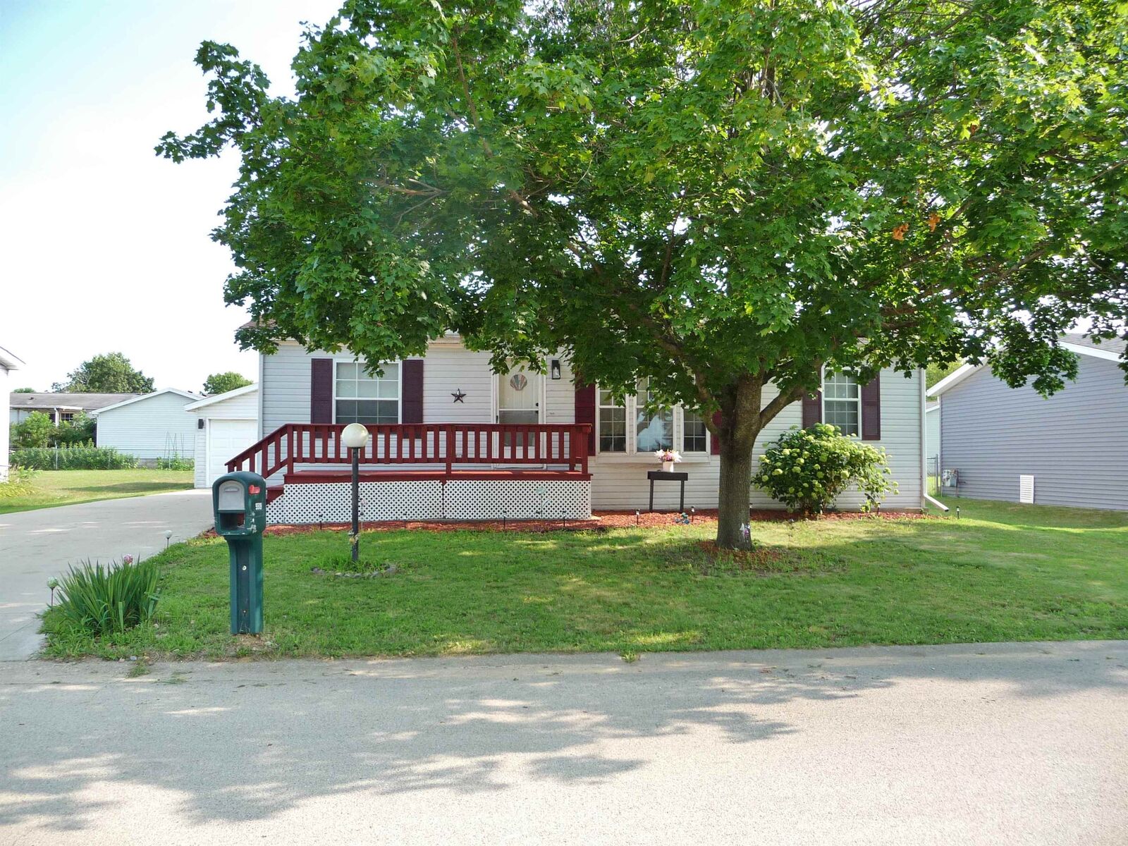 Property Photo: 5509 Heartwood Lane IL 61073