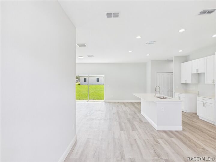 Property Photo:  12807 SW 73rd Avenue Road  FL 34473 