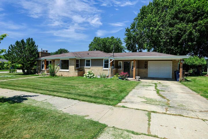 Property Photo:  428 8th Street  WI 54952 