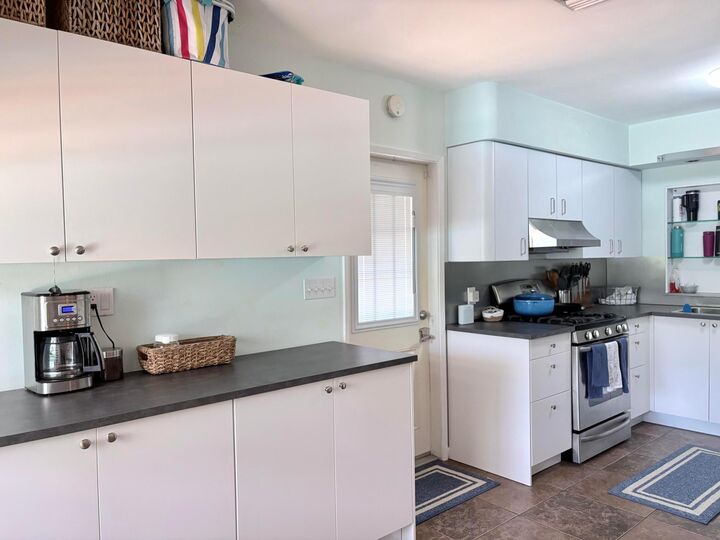 Property Photo:  1200 SW 21st Street  FL 33315 
