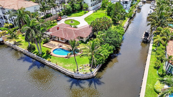 Property Photo:  823 Palmer Road  FL 33483 