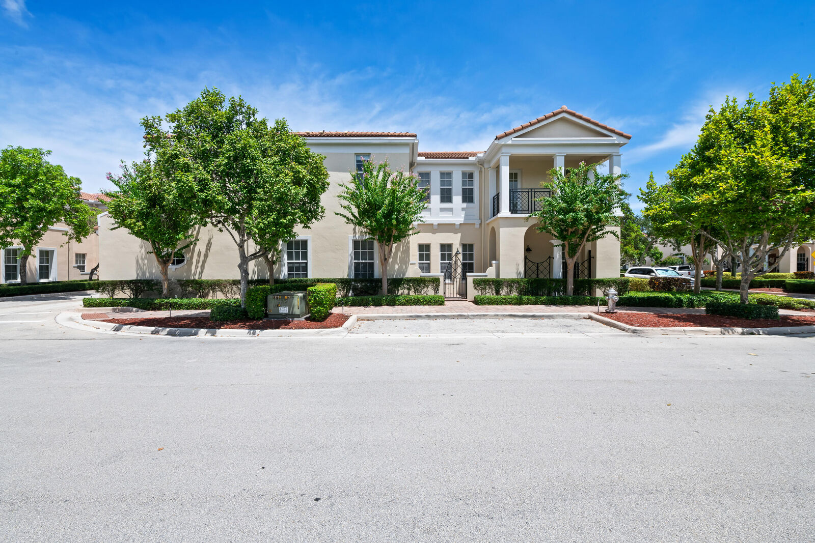 Property Photo:  870 NW 83rd Lane  FL 33487 