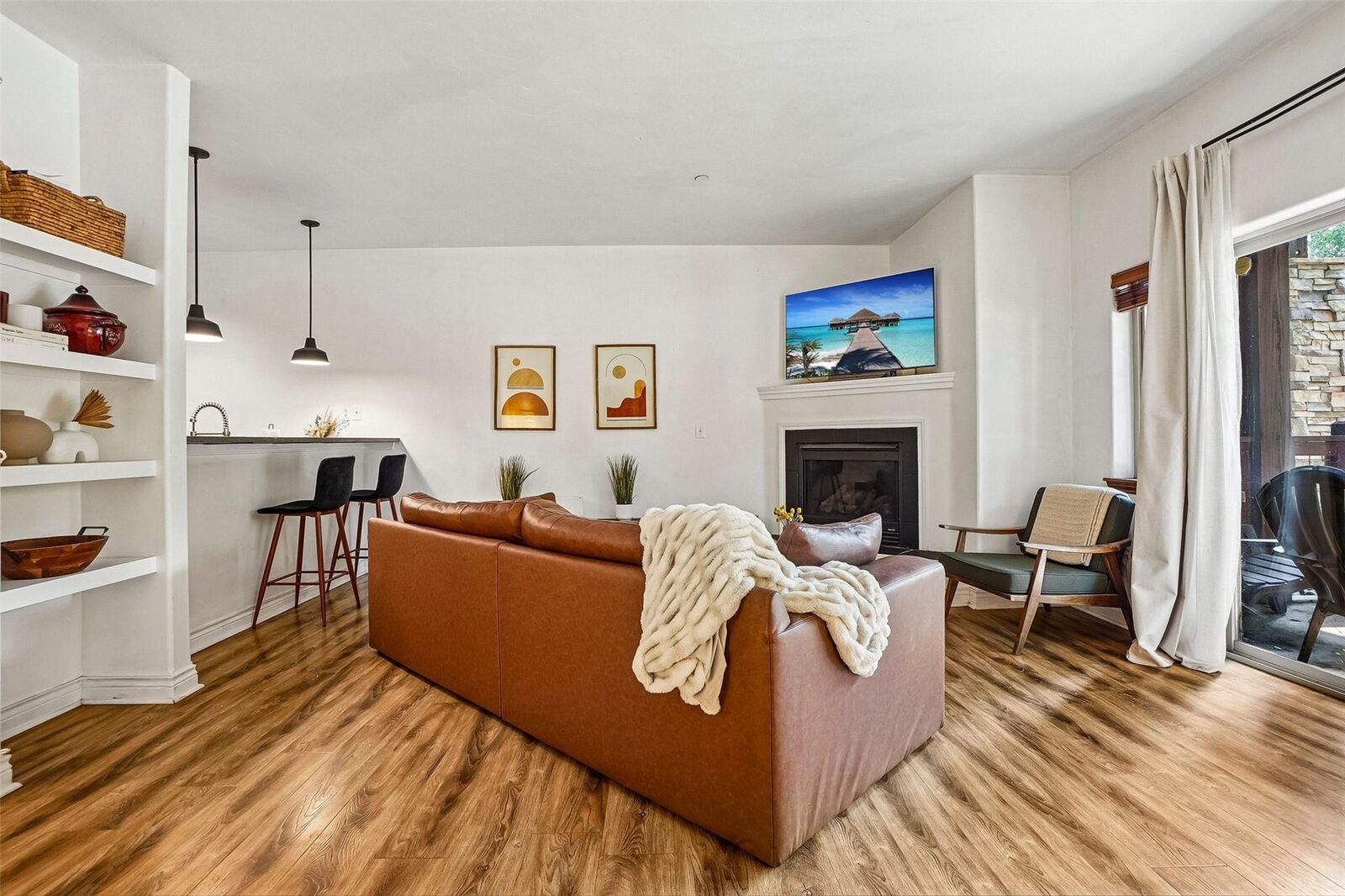 Property Photo:  801 Lakepoint Drive B17  CO 80443 