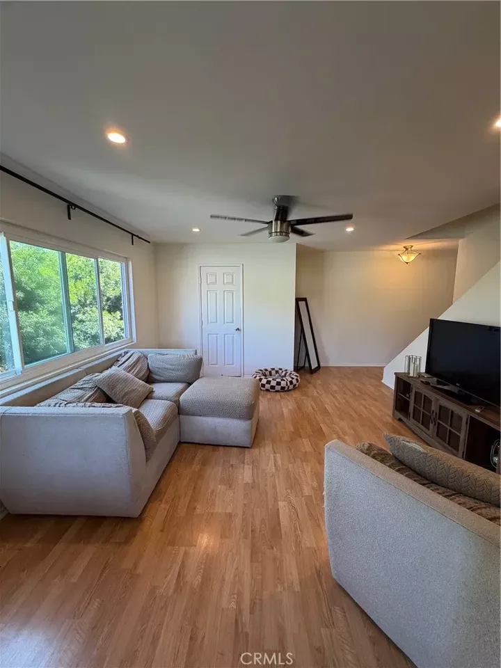 Property Photo:  725 Coronado 206  CA 90804 