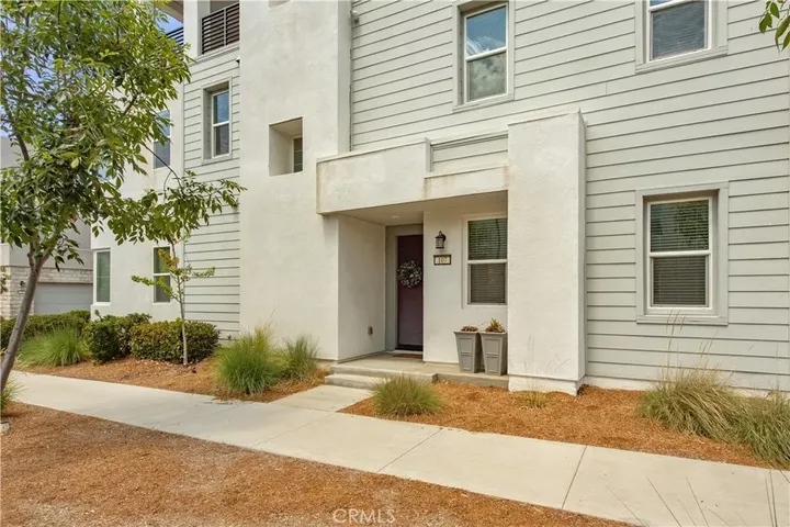 Property Photo: 107 Pitch CA 92618
