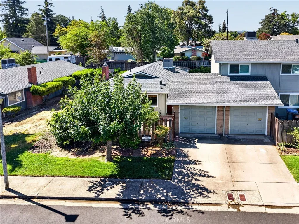 Property Photo: 211 Mariah CA 95453