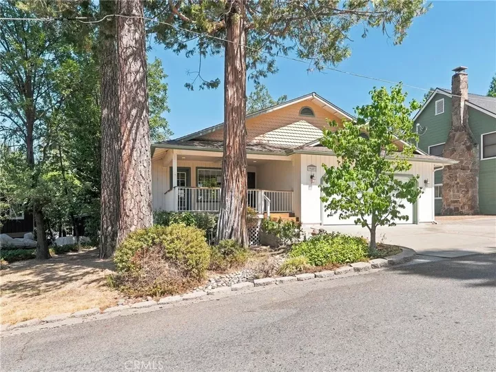 Property Photo:  39482 Chickadee  CA 93604 