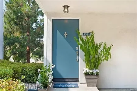 Property Photo: 25121 Terrace Lantern 10 CA 92629
