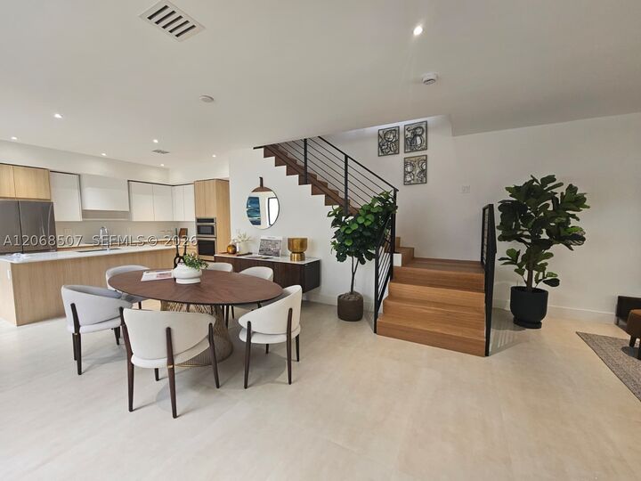 Property Photo:  2927 SW 36th Ave  FL 33133 