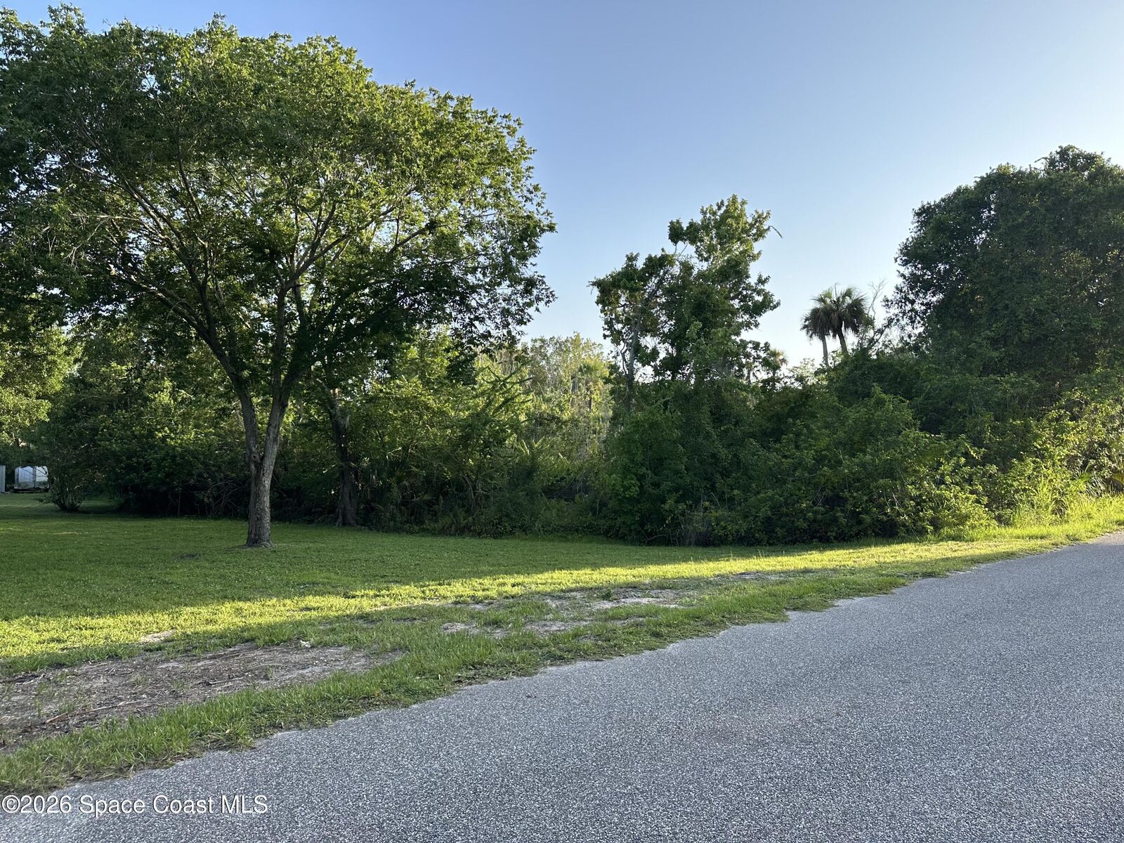 Property Photo: 435 Gails Way FL 32953