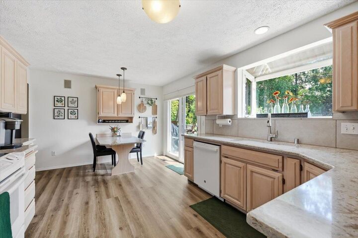 Property Photo: 5225 S Madelia St WA 99223