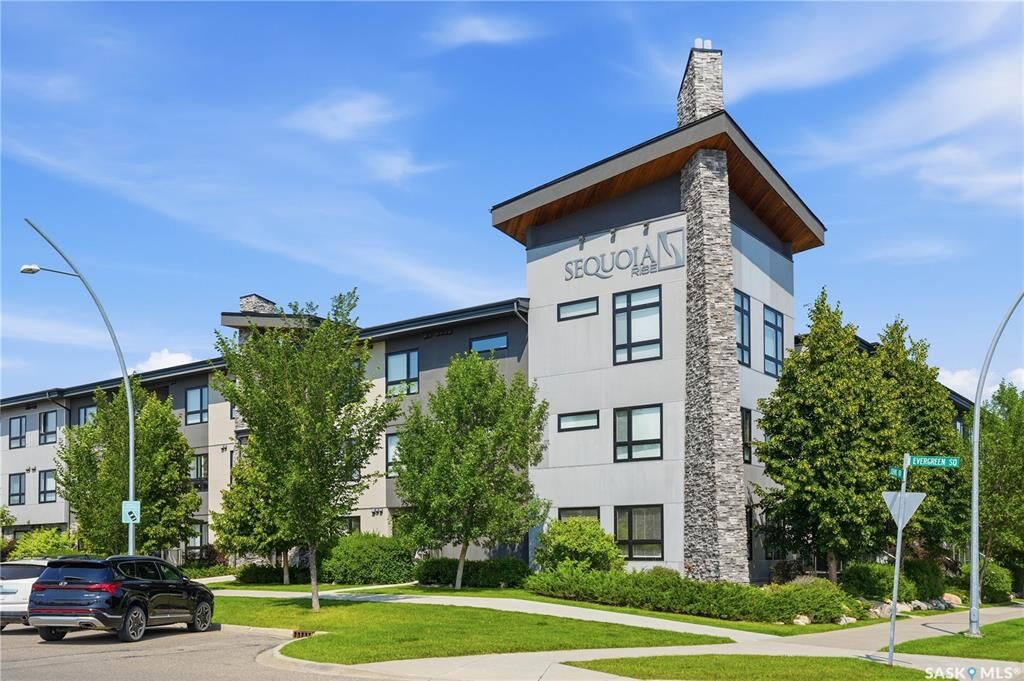 Property Photo: 235 Evergreen Square 108 SK S7W 0T9