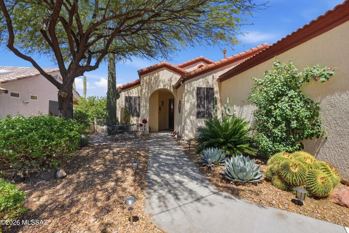 Property Photo: 2682 S Falcon View Drive AZ 85713