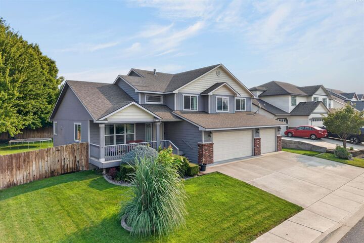 Property Photo: 8514 W 3rd Ave WA 99336