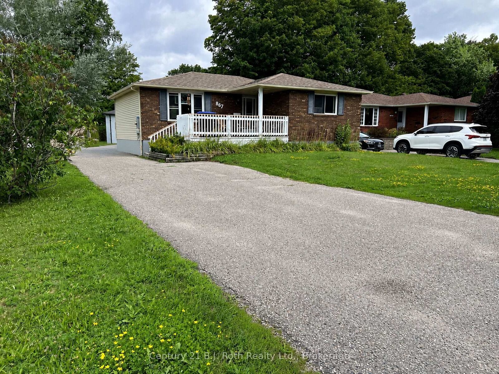 Property Photo:  867 Birchwood Drive  ON L4R 4Y3 