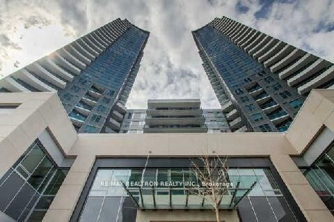 Property Photo: 7161 Yonge Street 925 ON M2P 1A2