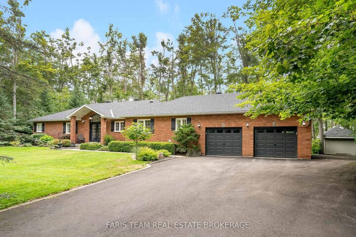 Property Photo: 10 Green Mountain Court ON L0L 2L0