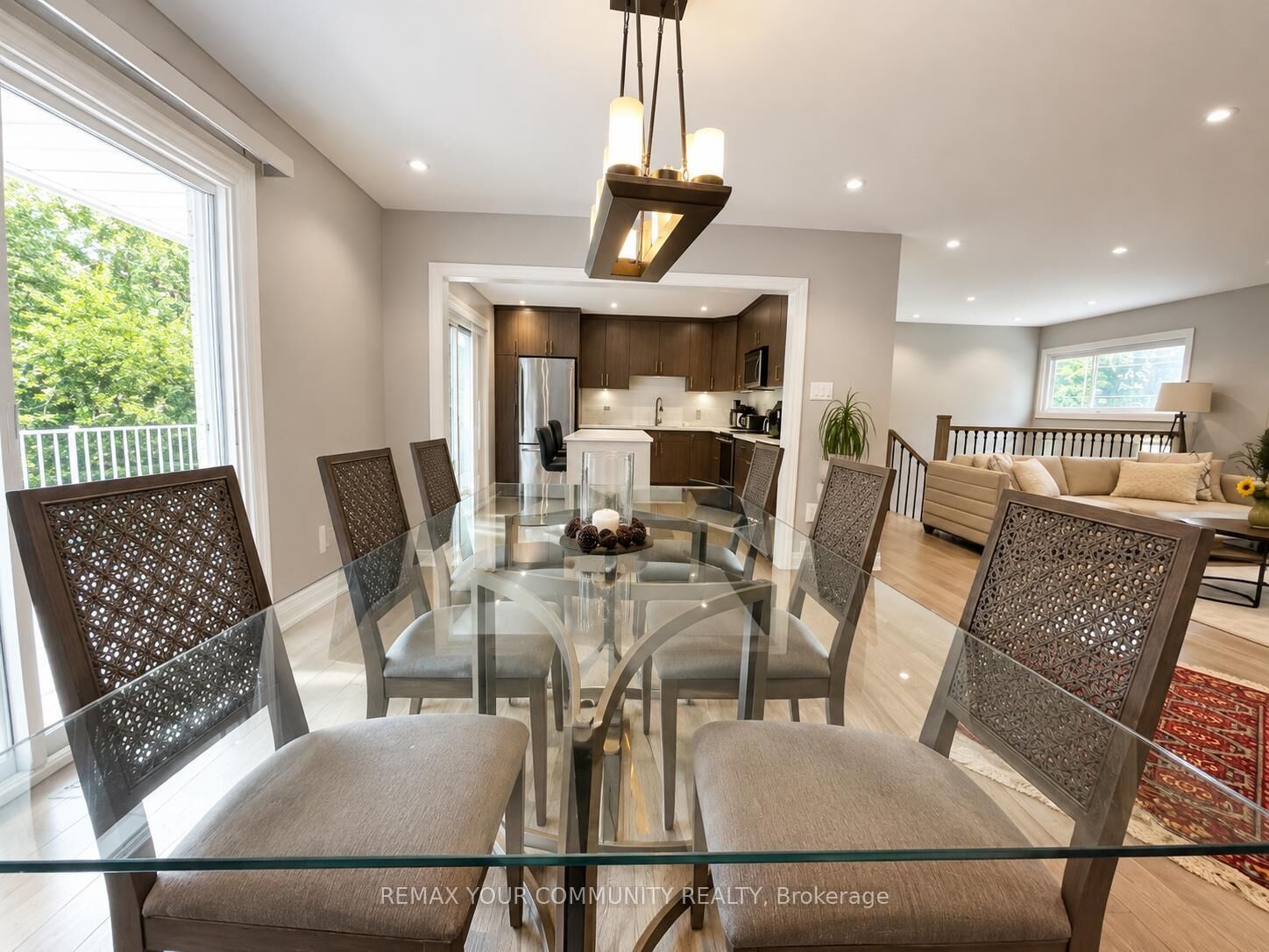 Property Photo:  30 Knollside Drive  ON L4C 4W6 