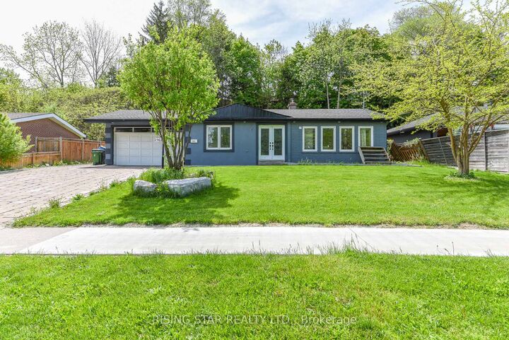Property Photo: 2562 Islington Ave Avenue W ON M9V 2X2