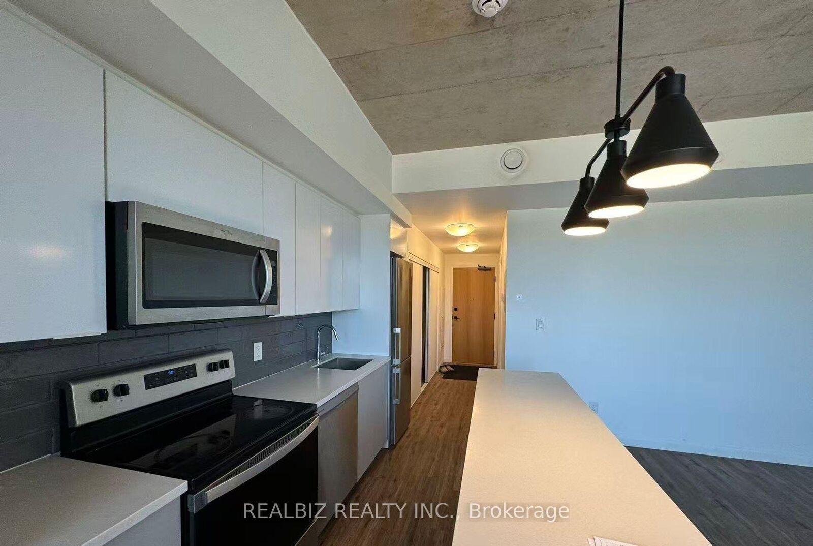Property Photo:  7 Erie Avenue W 512  ON N3S 0K5 