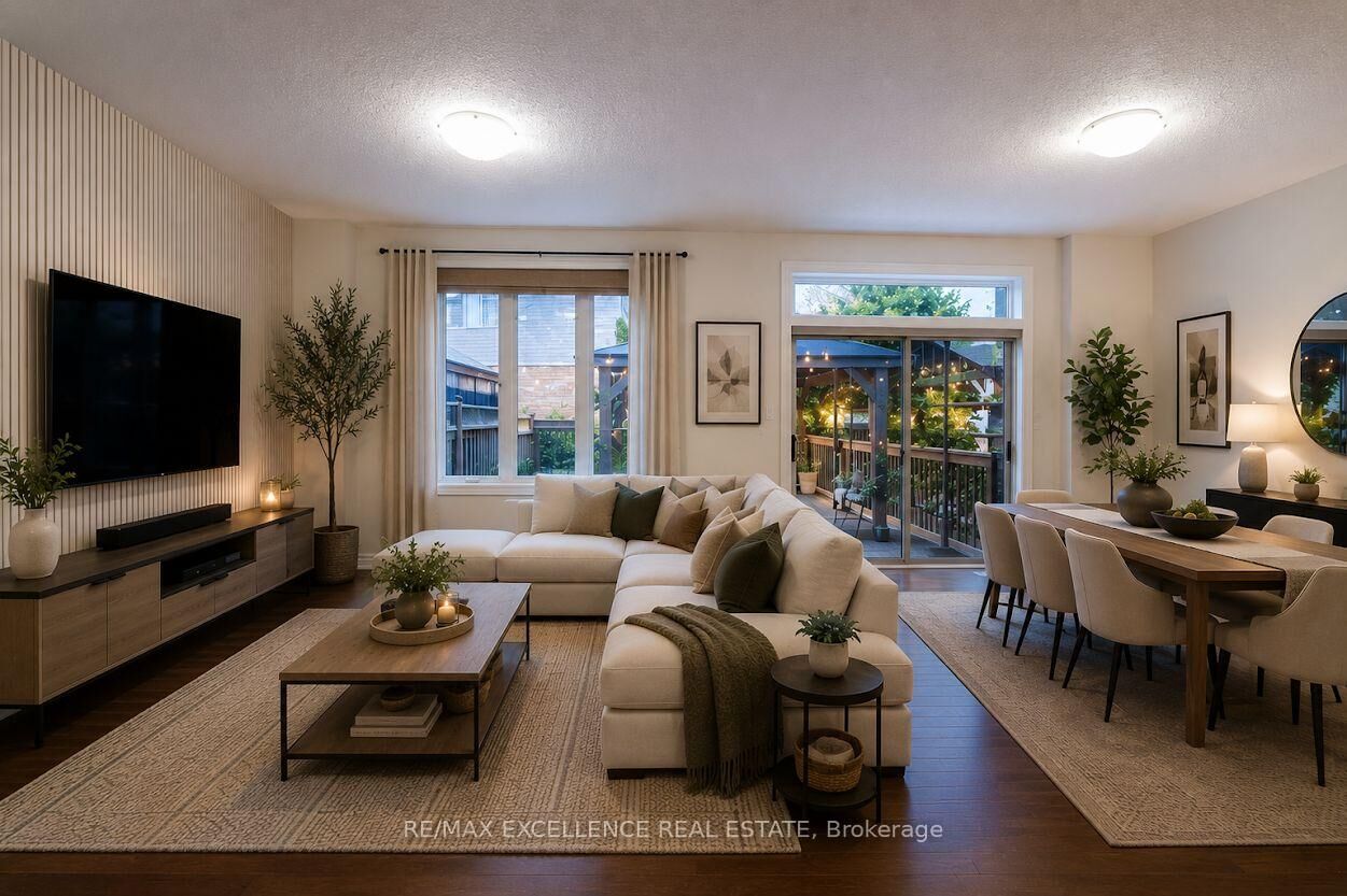 Property Photo: 380 Lake Street 39 ON L3M 0E8