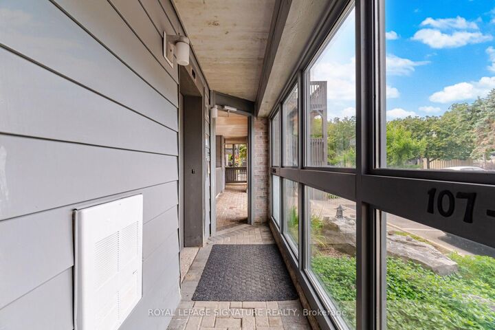 Property Photo:  2020 Cleaver Avenue 207  ON L7M 4C2 