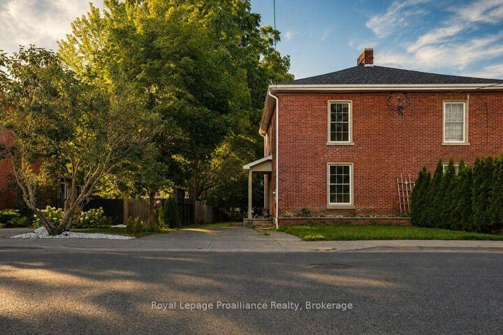 Property Photo: 275 Charles Street ON K8N 3M7