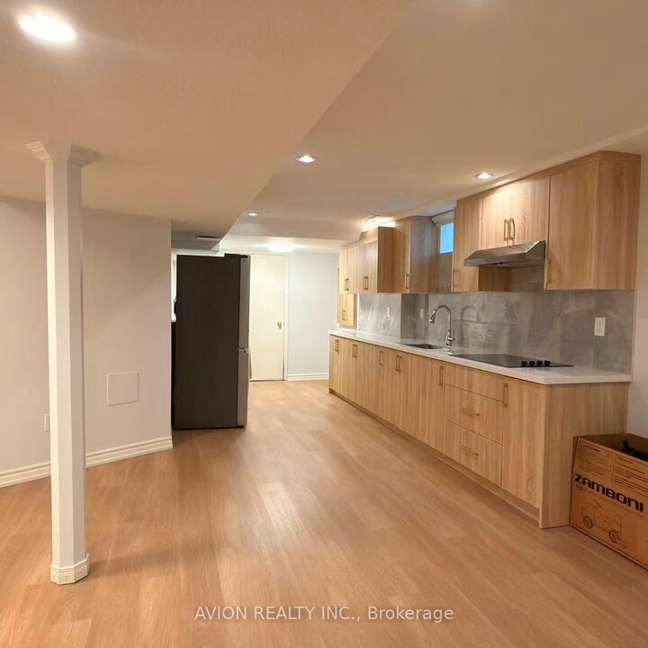 Property Photo:  29 Falling River Drive Basement  ON L4S 2R1 