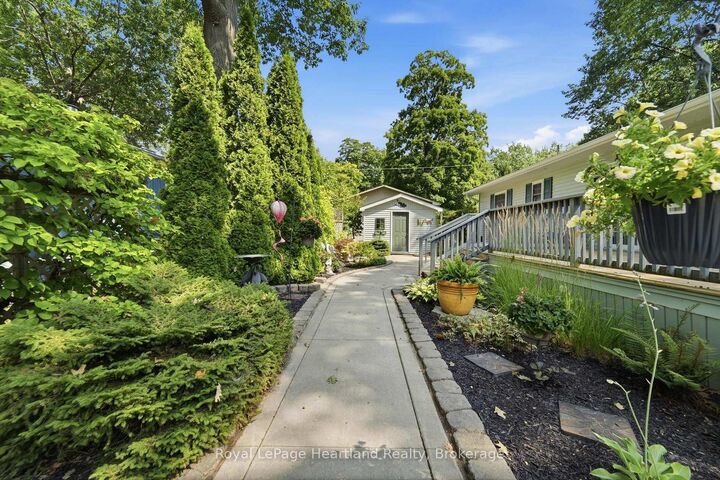 Property Photo: 10 Huron Lane ON N7A 3Y2