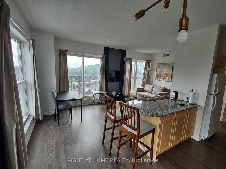 Property Photo:  135 James Street S 1102  ON L8P 2Z6 