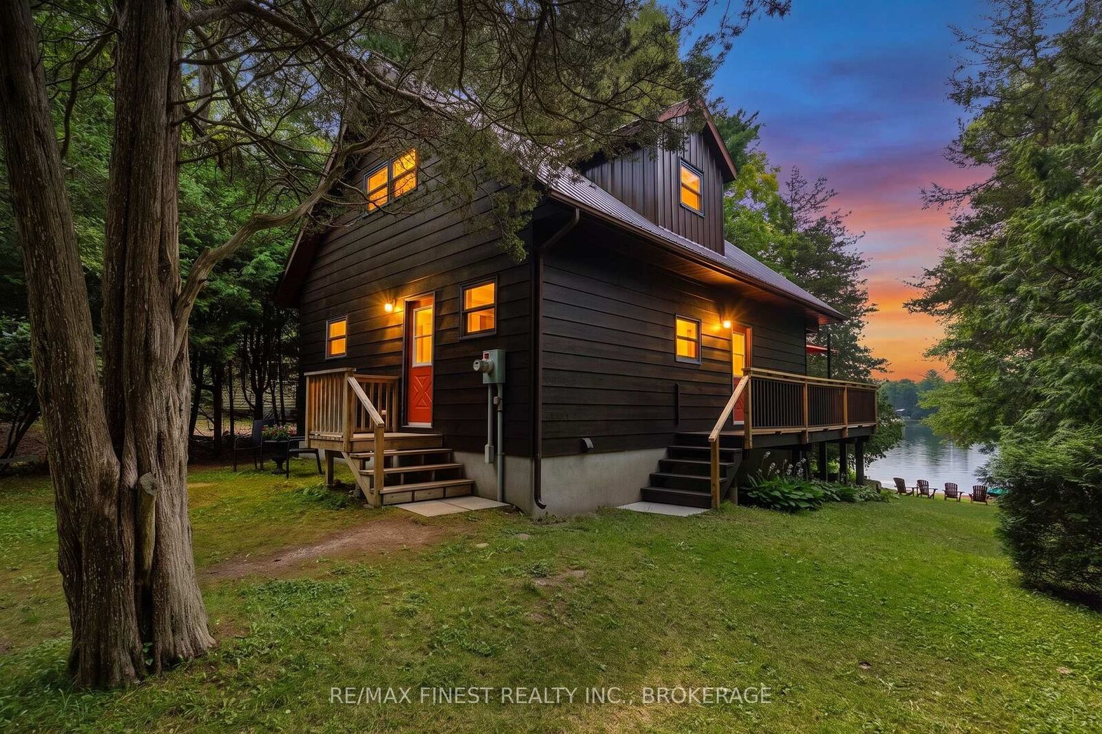 Property Photo: 106 Yardarm Lane ON K0E 1L0