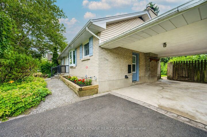 Property Photo: 30 Dale Avenue ON L8G 3L9