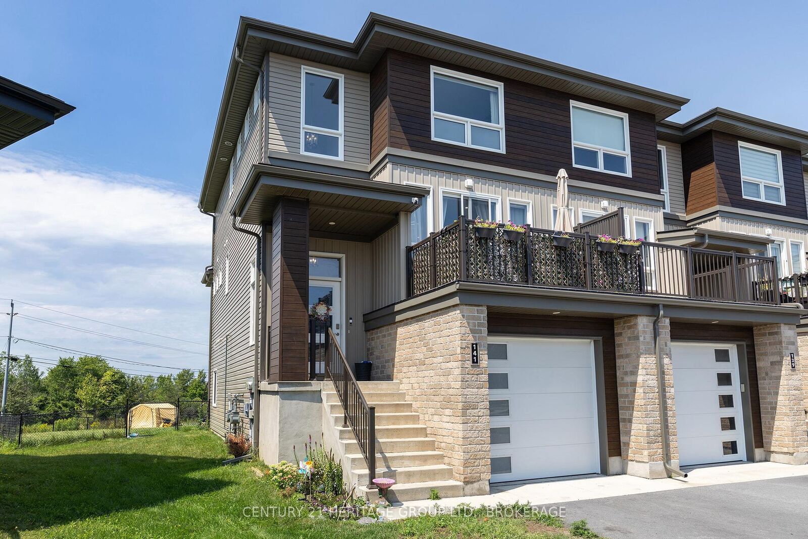 Property Photo:  141 Superior Drive  ON K7N 0E5 