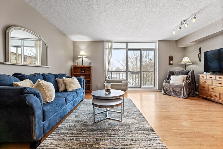 Property Photo: 16 Fourth Street 25 ON L9W 4N7