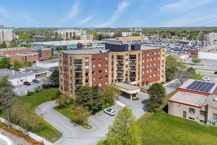 Property Photo: 130 Wright Crescent 204 ON K7L 5R1