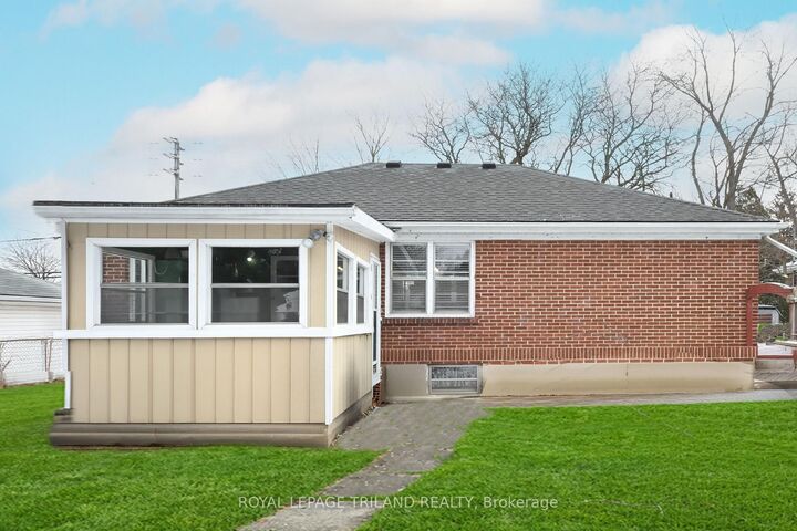 Property Photo: 457 Boler Road ON N6K 2K8