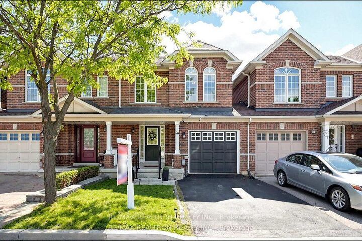 54 Panama Place — photo 1